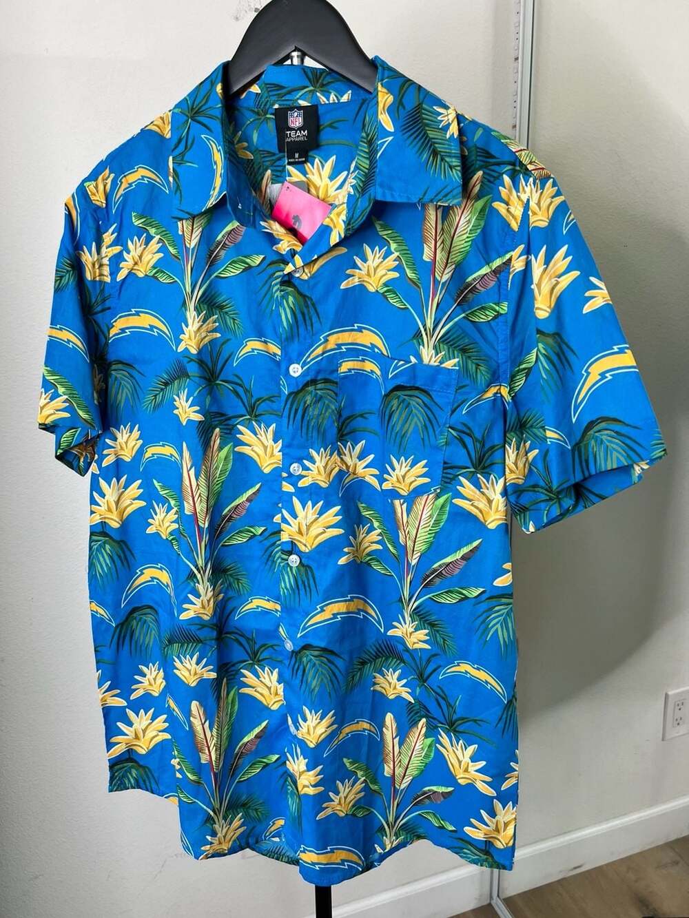 Los Angeles Chargers Victory Vacay Tropical Button-Up Shirt